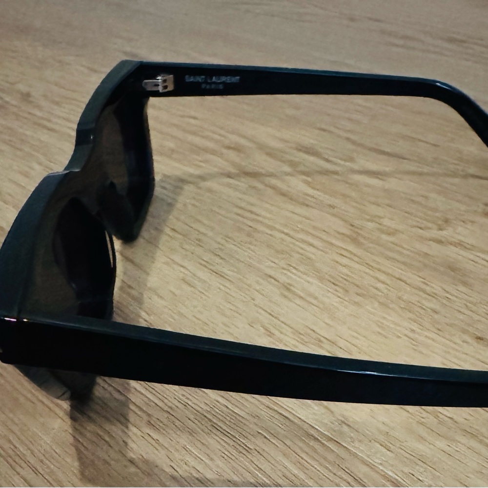 LIKE NEW! Saint Laurent Black Gloss Cat-Eye Sunglasses - Picture 5 of 5